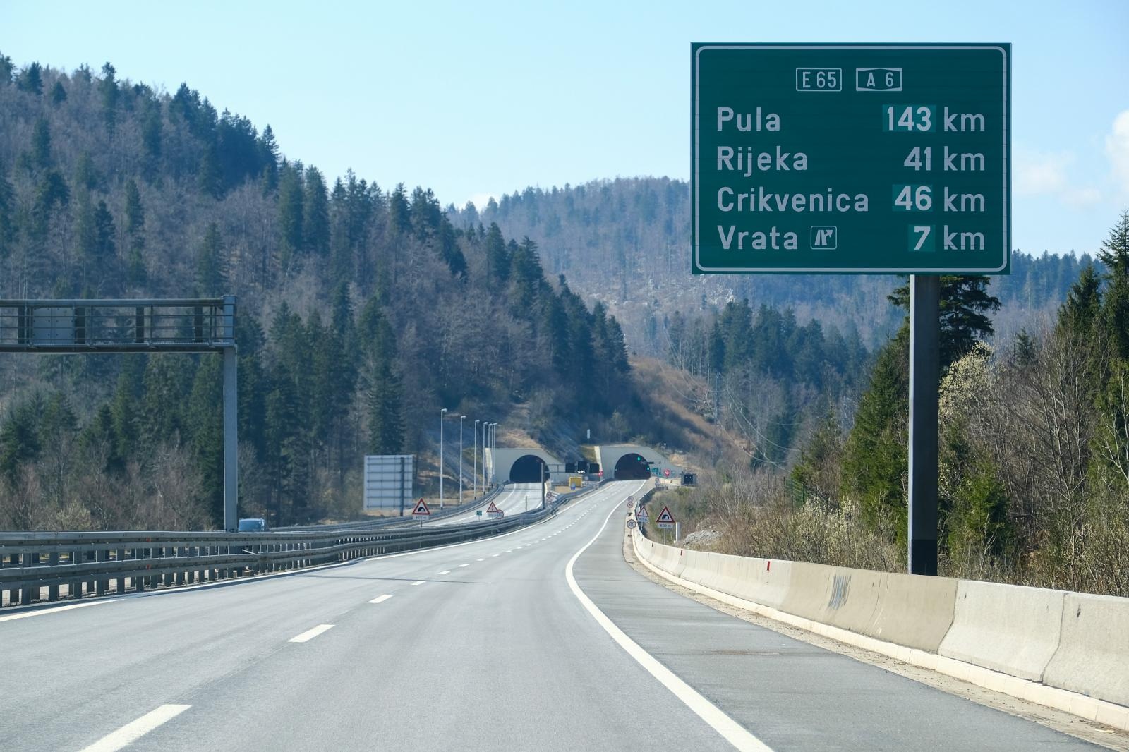 Potpuno prazna autocesta Zagreb – Rijeka
